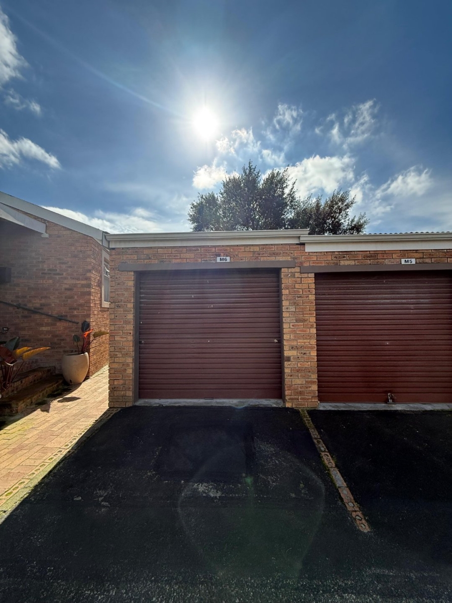 1 Bedroom Property for Sale in Wilgerpark Western Cape